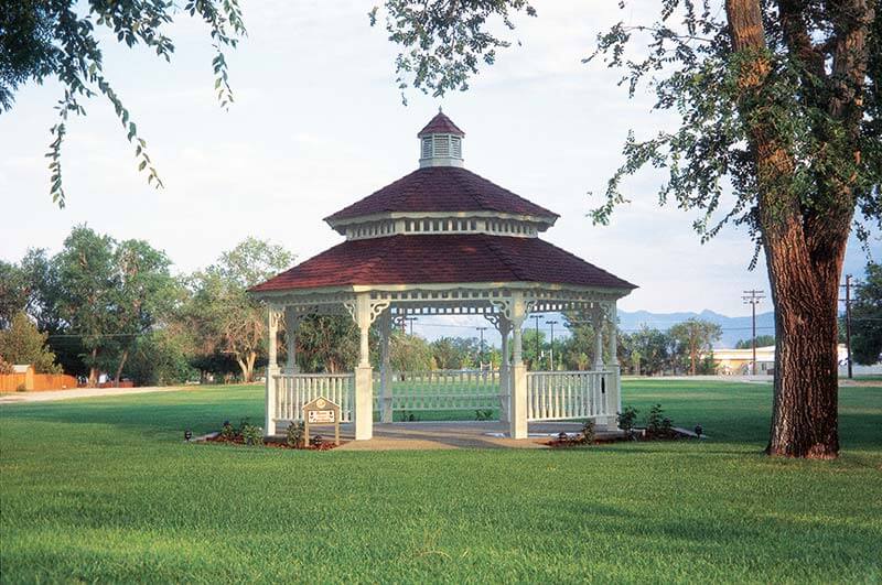 pagoda with red roofing
